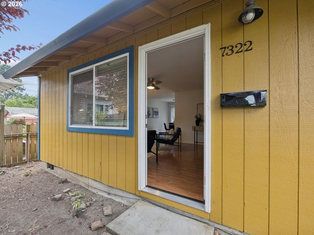 7322 N ALBINA Ave, Portland, OR 97217