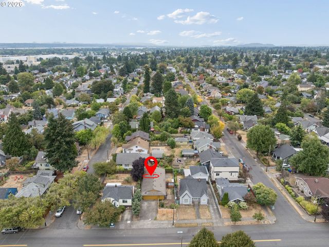 7322 N ALBINA Ave, Portland, OR 97217