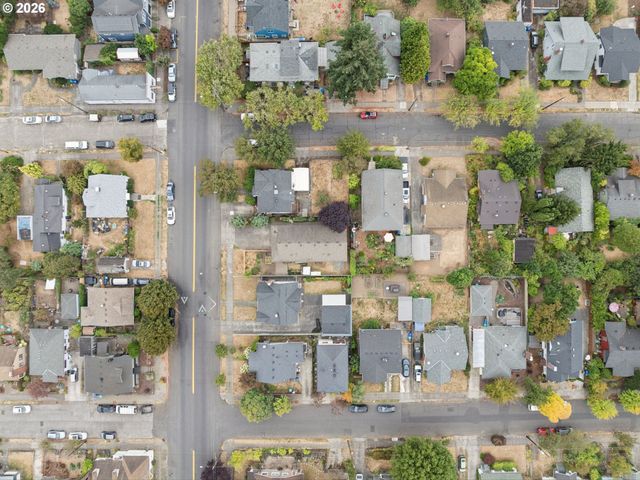 7322 N ALBINA Ave, Portland, OR 97217