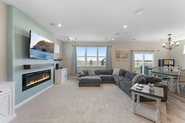 1847 Ivy Street, Shakopee, MN 55379