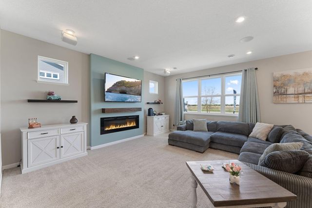 1847 Ivy Street, Shakopee, MN 55379