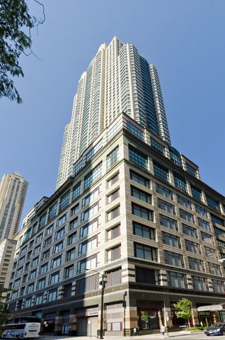 100 E Huron Street 4803, Chicago, IL 60611