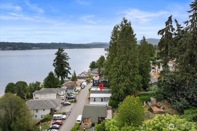 16917 SE 38th Place, Bellevue, WA 98008