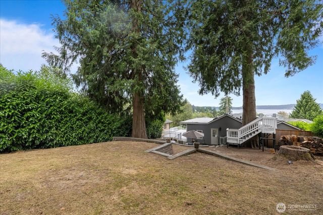 16917 SE 38th Place, Bellevue, WA 98008