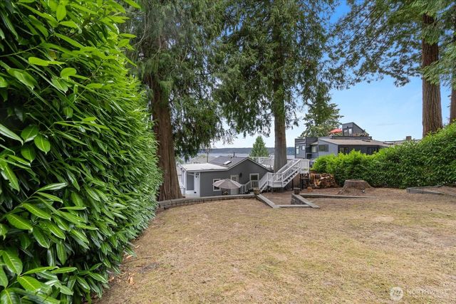 16917 SE 38th Place, Bellevue, WA 98008