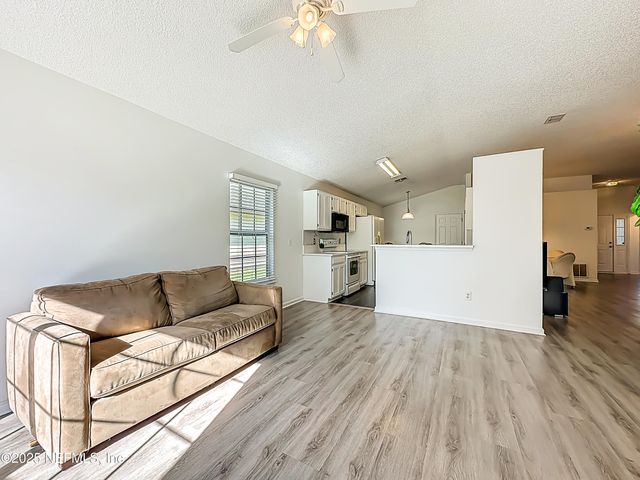 1317 PORTSIDE Drive, Fleming Island, FL 32003