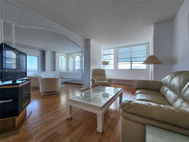 1980 S Ocean Dr PHE, Hallandale Beach, FL 33009