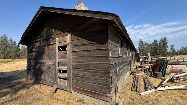 9916 W Newkirk Rd, Spokane, WA 99224