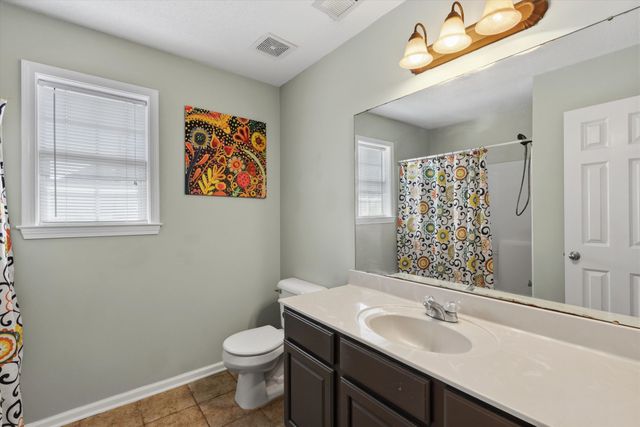 5048 SAWYER LAKE DR, Bartlett, TN 38002