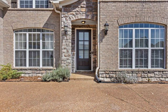5048 SAWYER LAKE DR, Bartlett, TN 38002