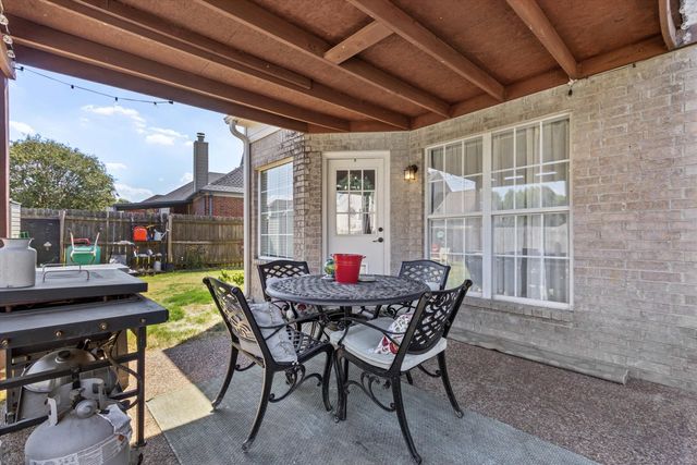 5048 SAWYER LAKE DR, Bartlett, TN 38002
