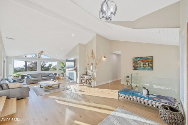 603 Lone Oak Drive, Thousand Oaks, CA 91362