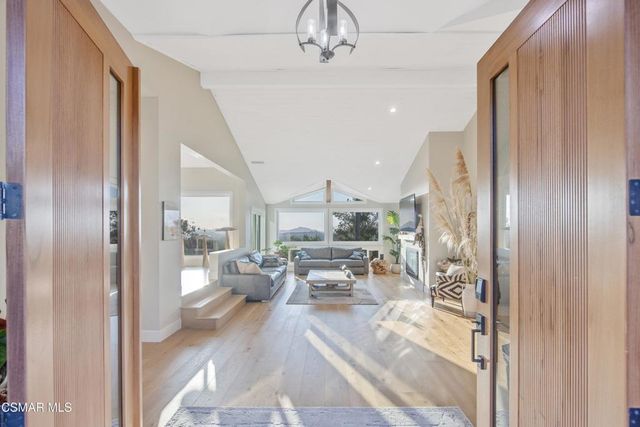 603 Lone Oak Drive, Thousand Oaks, CA 91362