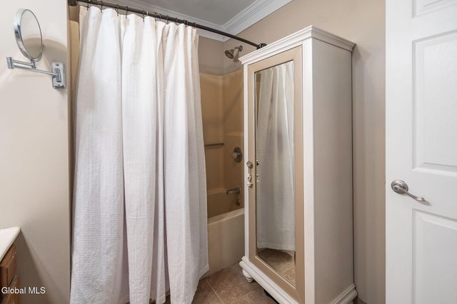 1701 Cambridge Manor Drive, Scotia, NY 12302