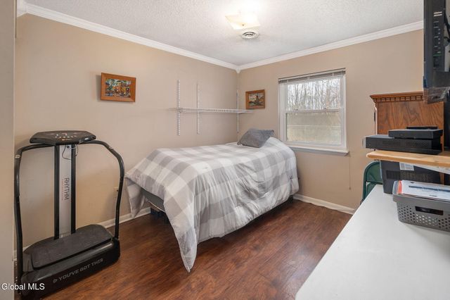 1701 Cambridge Manor Drive, Scotia, NY 12302