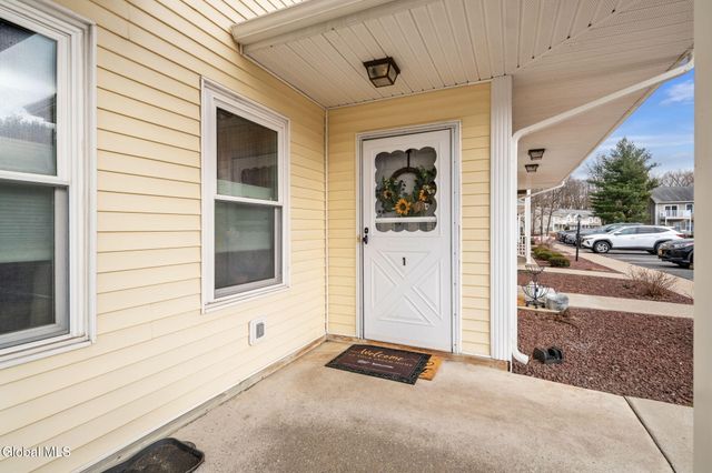 1701 Cambridge Manor Drive, Scotia, NY 12302