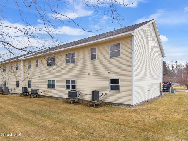 1701 Cambridge Manor Drive, Scotia, NY 12302