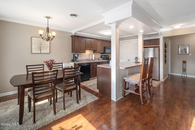 1701 Cambridge Manor Drive, Scotia, NY 12302