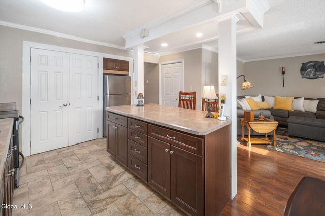 1701 Cambridge Manor Drive, Scotia, NY 12302