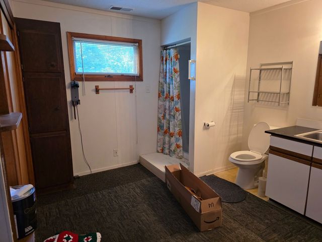 1509 Highview Drive, Des Moines, IA 50315