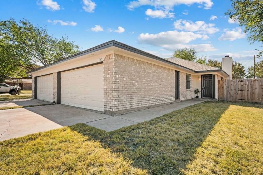 7712 Brandi Place 7712, North Richland Hills, TX 76182 — exterior