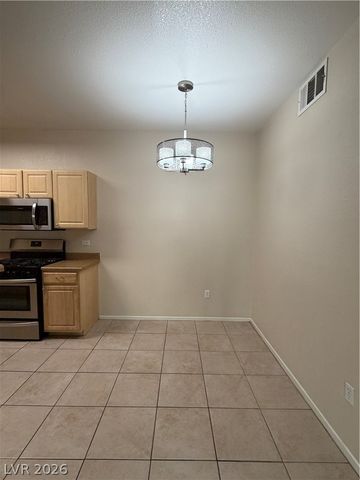 8250 GRAND CANYON Drive 1170, Las Vegas, NV 89166