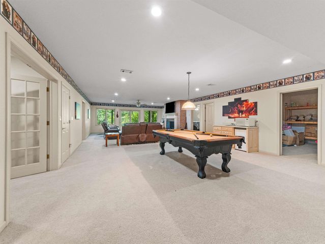 15 Lago Drive, Hot Springs Village, AR 71909
