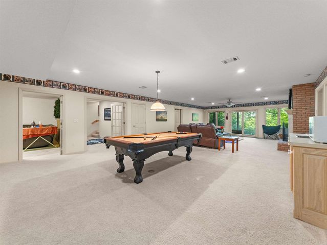 15 Lago Drive, Hot Springs Village, AR 71909