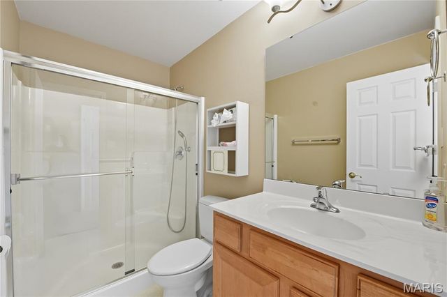 16 Hunting Manor Drive, St Charles, MO 63303