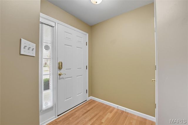 16 Hunting Manor Drive, St Charles, MO 63303