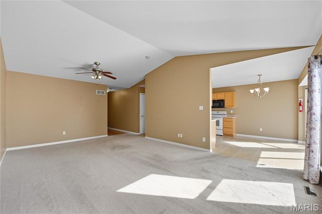 16 Hunting Manor Drive, St Charles, MO 63303