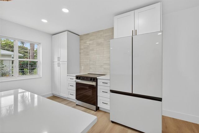 2221 SE Sidonia St, Port St. Lucie, FL 34952