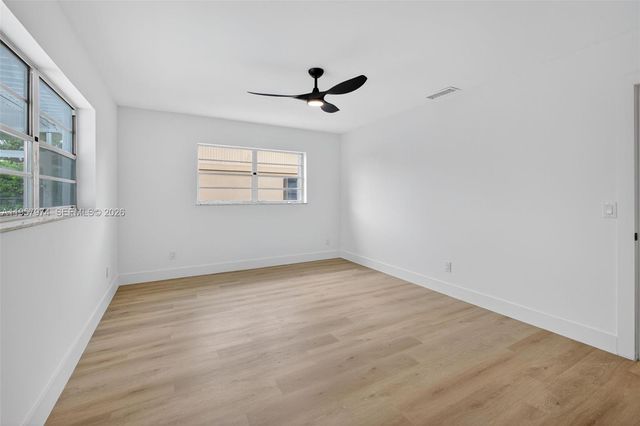 2221 SE Sidonia St, Port St. Lucie, FL 34952