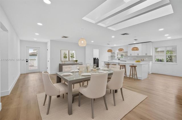 2221 SE Sidonia St, Port St. Lucie, FL 34952