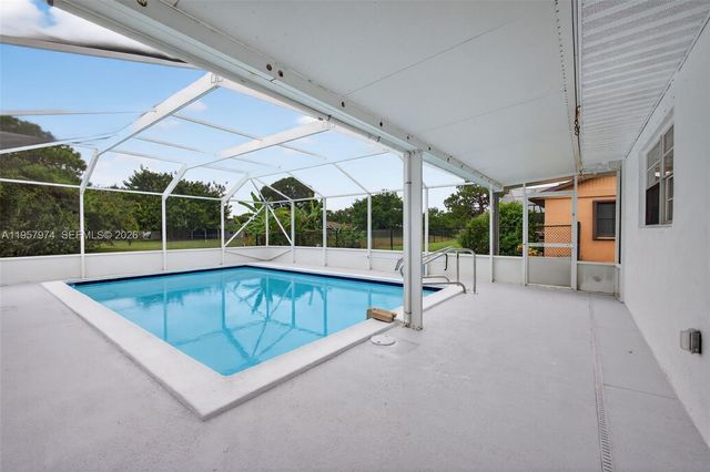 2221 SE Sidonia St, Port St. Lucie, FL 34952