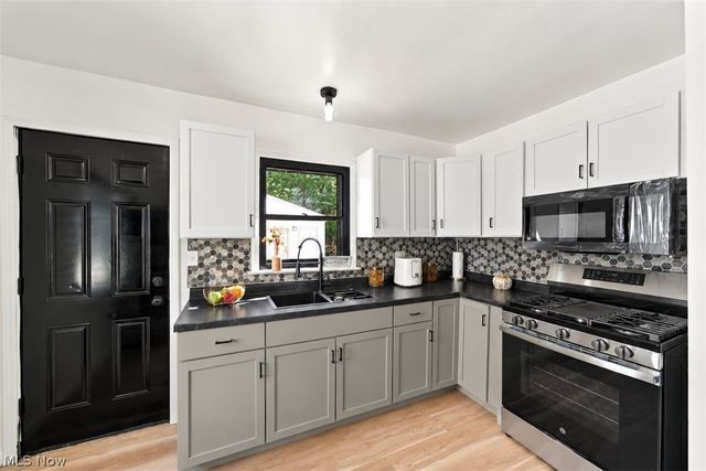 1405 Orlando Avenue, Akron, OH 44320