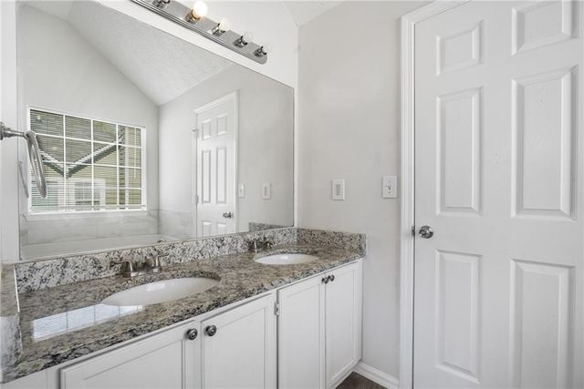 510 Saint James Court, Lawrenceville, GA 30044