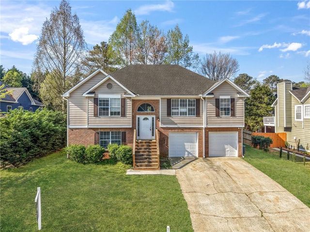 510 Saint James Court, Lawrenceville, GA 30044
