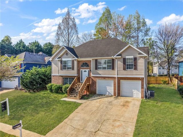 510 Saint James Court, Lawrenceville, GA 30044