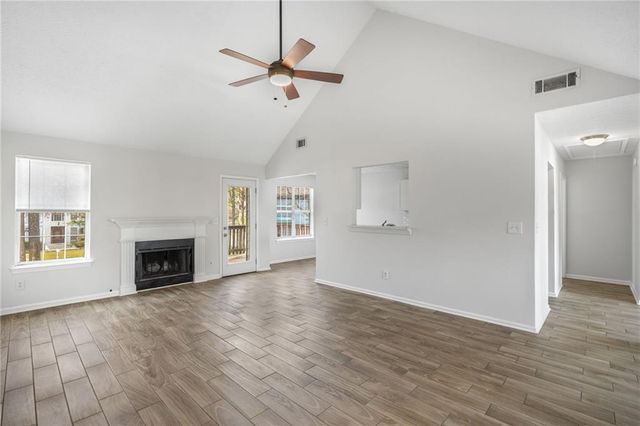 510 Saint James Court, Lawrenceville, GA 30044