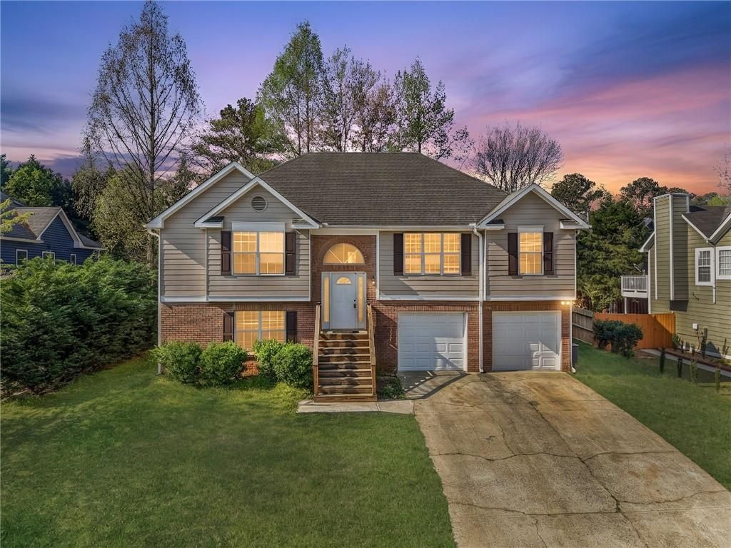 510 Saint James Court, Lawrenceville, GA 30044
