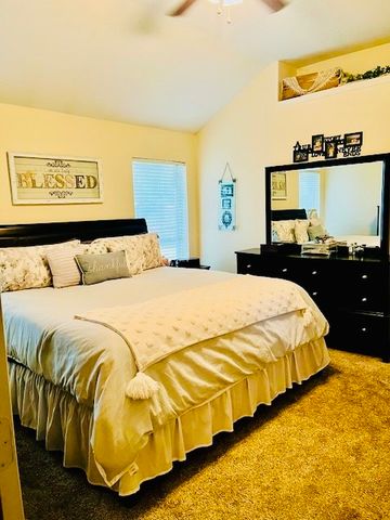 10508 Holly Grove Drive, Fort Worth, TX 76108