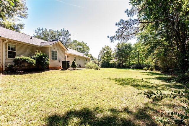 121 Summerplace Drive, Winterville, GA 30683