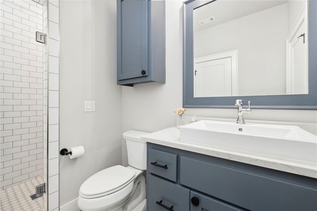 722 NE 2nd Street, Bentonville, AR 72712