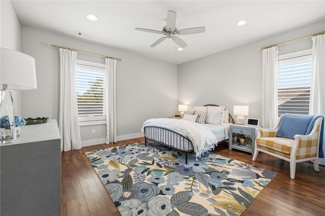 722 NE 2nd Street, Bentonville, AR 72712