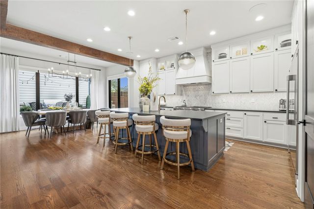 722 NE 2nd Street, Bentonville, AR 72712