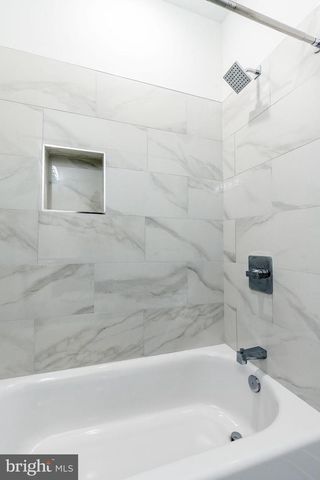 737 N 42ND ST, Philadelphia, PA 19104