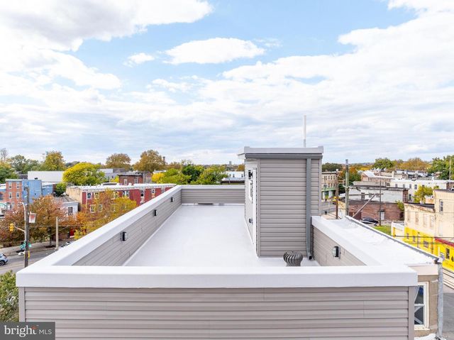 737 N 42ND ST, Philadelphia, PA 19104