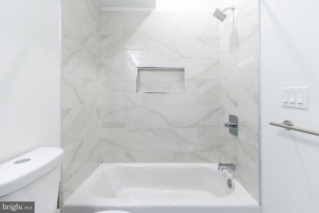 737 N 42ND ST, Philadelphia, PA 19104