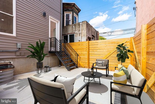 737 N 42ND ST, Philadelphia, PA 19104